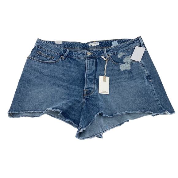 Good American Bombshell Shorts 18 - Picture 3 of 16